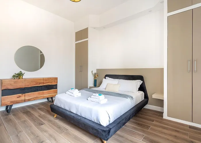 Iflat Brand New & Modern Central Station Apt
