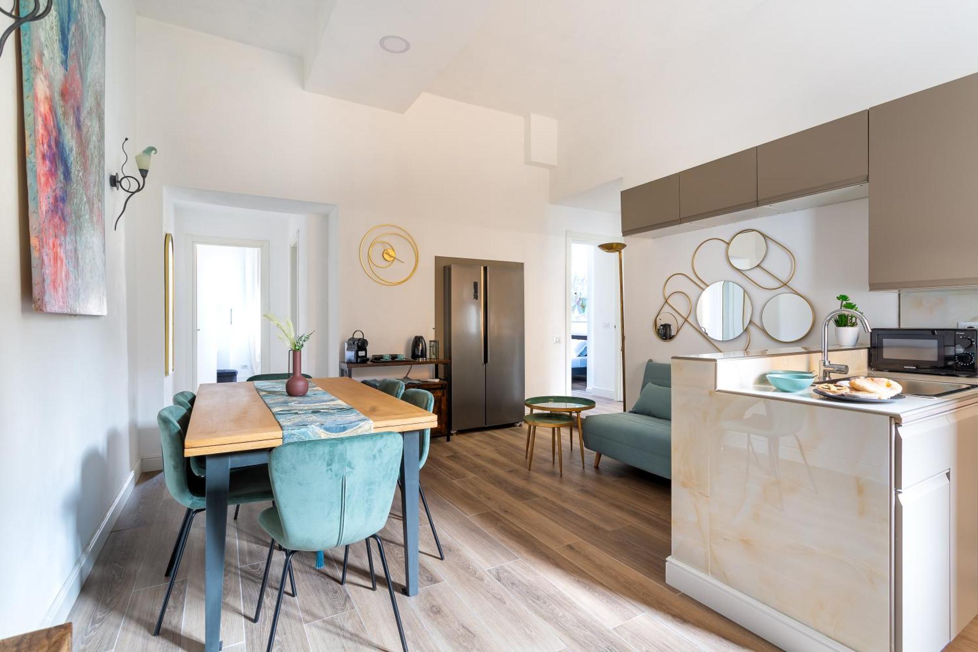 Iflat Brand New & Modern Station Apartment *